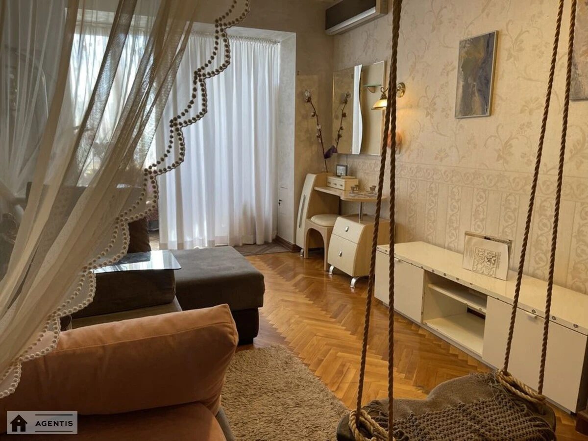 Apartment for rent 3 rooms, 78 m², 6th fl./18 floors. Holosiyivskyy rayon, Kyiv. 