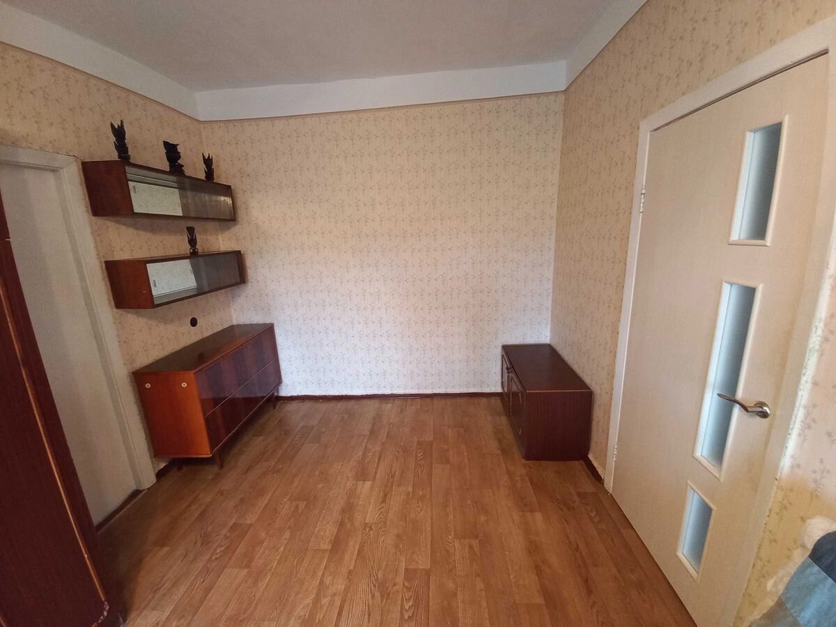 Apartment for rent 2 rooms, 44 m², 5th fl./5 floors. Dniprovskyy rayon, Kyiv. 