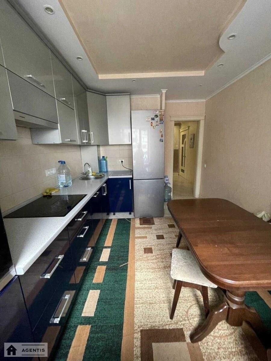 Сдам квартиру 3 комнаты, 66 m², 11 эт./14 этажей. 17, Повітряних Сил просп. (Повітрофлотський), Киев. 