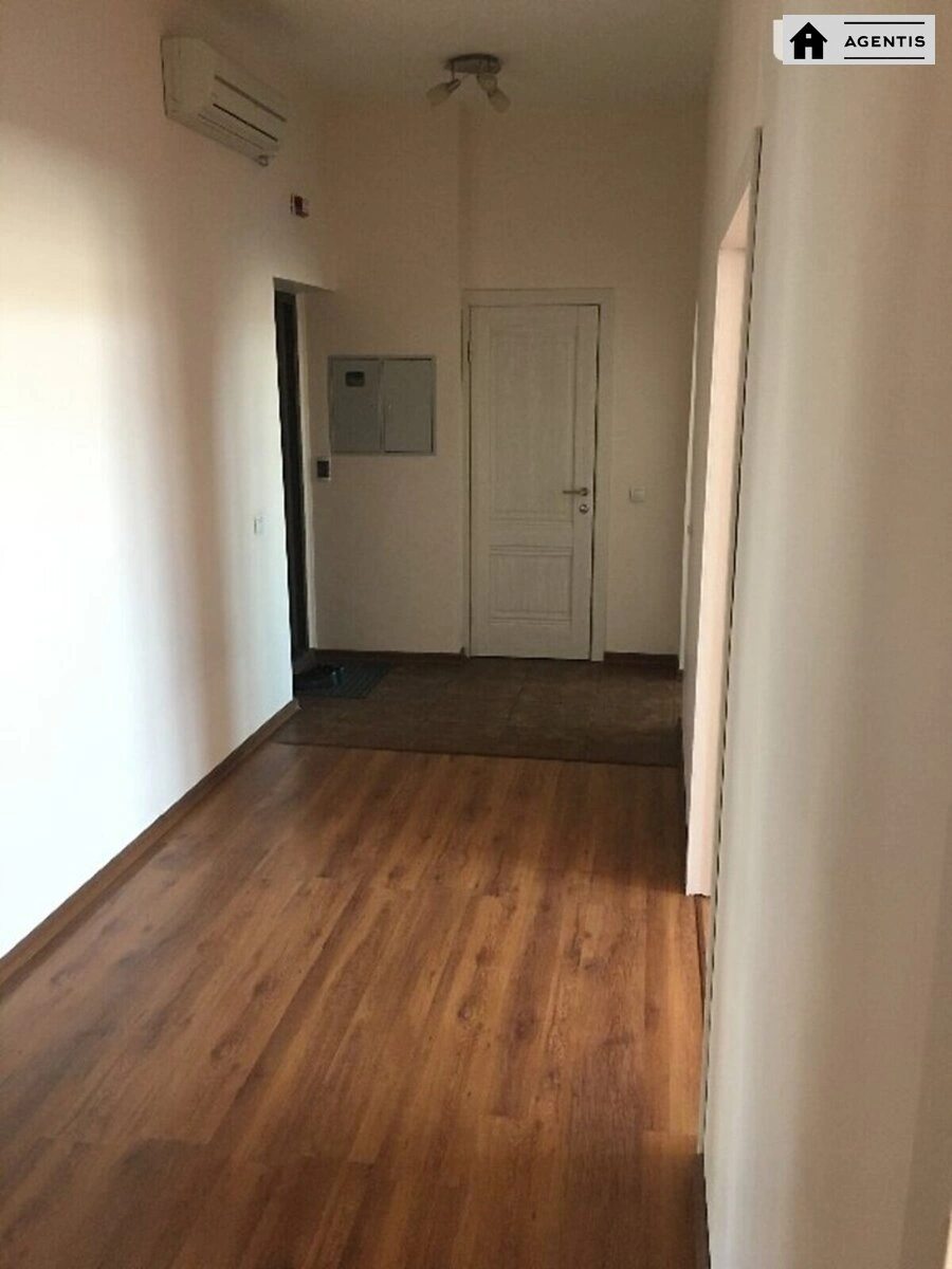 Сдам квартиру 2 комнаты, 80 m², 12 эт./17 этажей. 72, Антоновича вул. (Горького), Киев. 