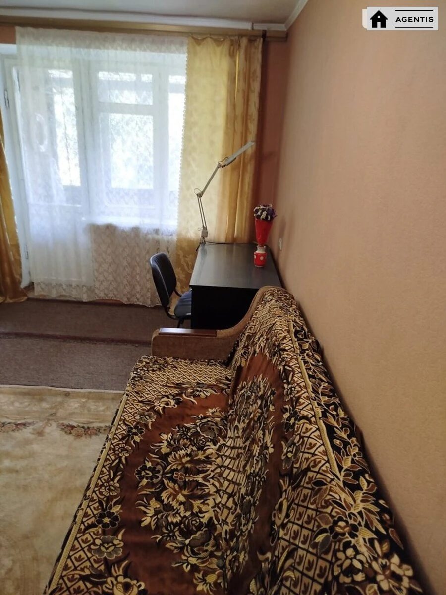 Apartment for rent 1 room, 31 m², 4th fl./5 floors. Akademika Dobrokhotova vul., Kyiv. 