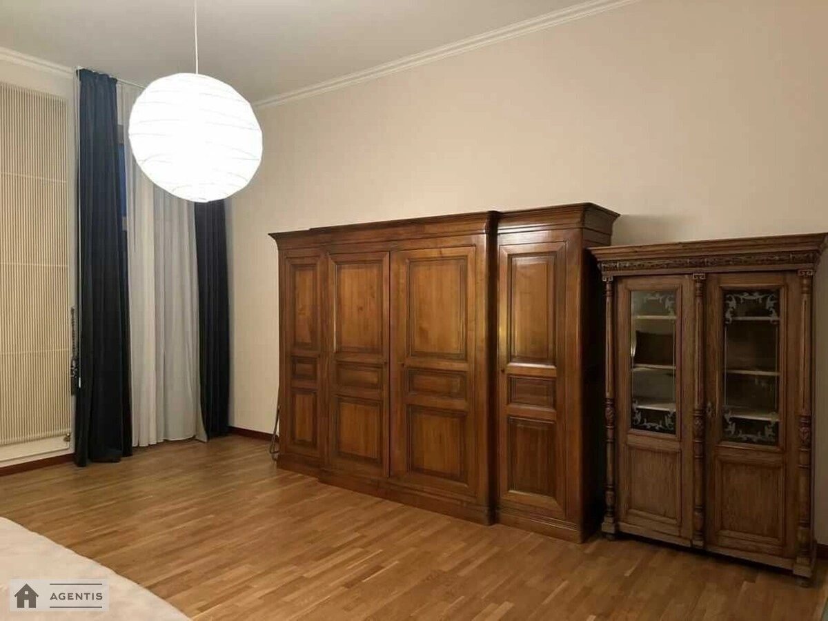 Apartment for rent 2 rooms, 107 m², 5th fl./7 floors. 6, Tarasivska 6, Kyiv. 