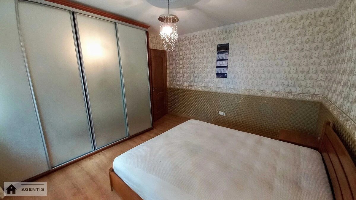 Здам квартиру 2 кімнати, 61 m², 20 пов./25 поверхів. 8, Милославська 8, Київ. 