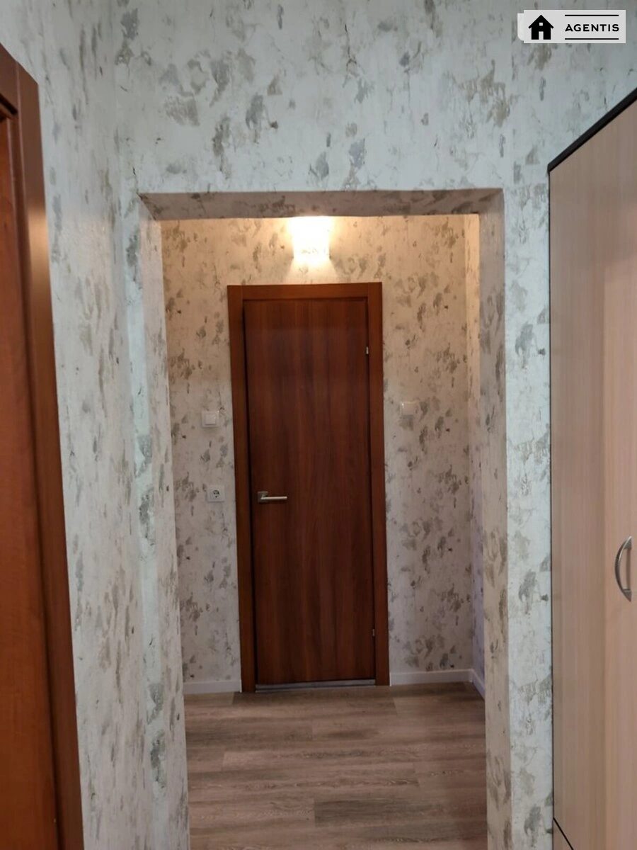 Сдам квартиру 1 комната, 45 m², 14 эт./22 этажа. 1, Григорія Ващенка вул., Киев. 