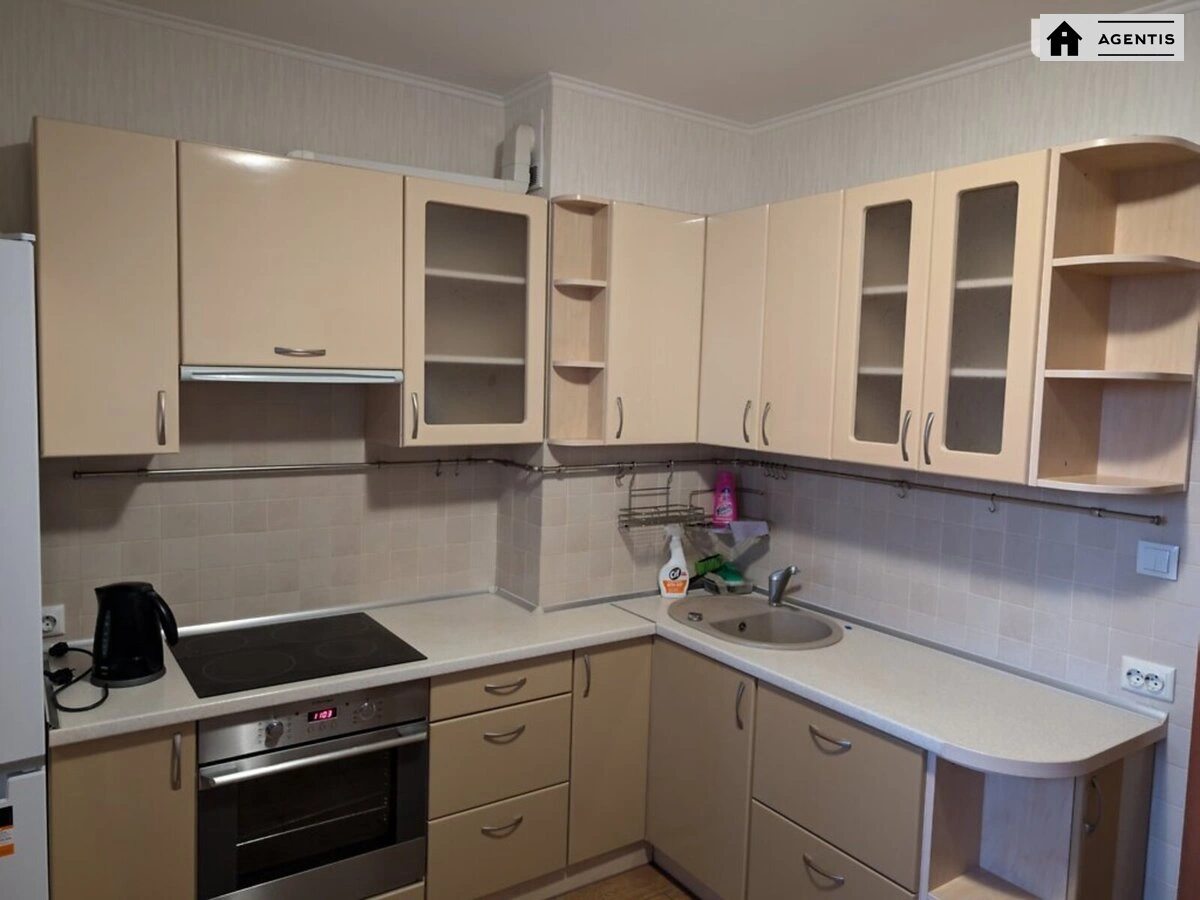 Сдам квартиру 1 комната, 45 m², 14 эт./22 этажа. 1, Григорія Ващенка вул., Киев. 