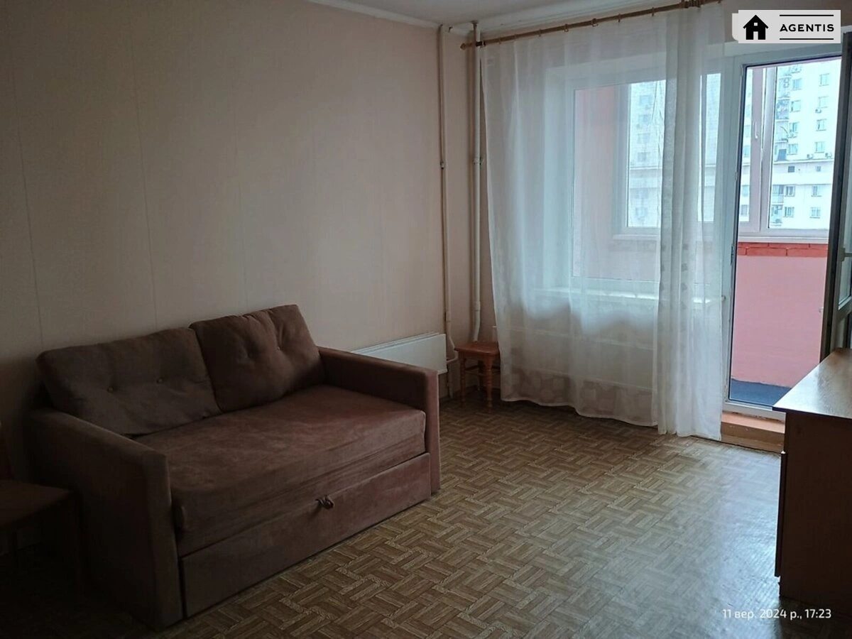 Сдам квартиру 1 комната, 40 m², 16 эт./16 этажей. 7, Олександра Мишуги вул., Киев. 