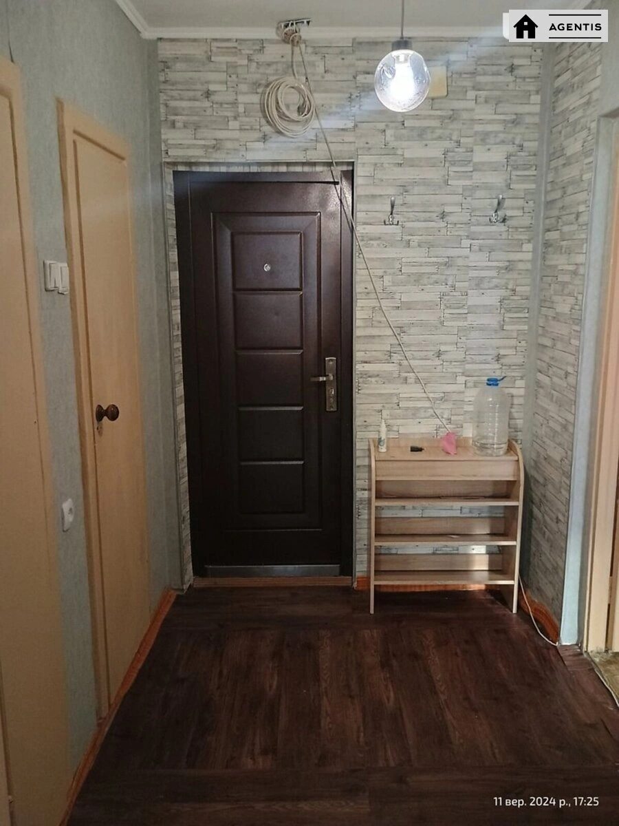 Apartment for rent 1 room, 40 m², 16th fl./16 floors. 7, Oleksandra Myshuhy vul., Kyiv. 