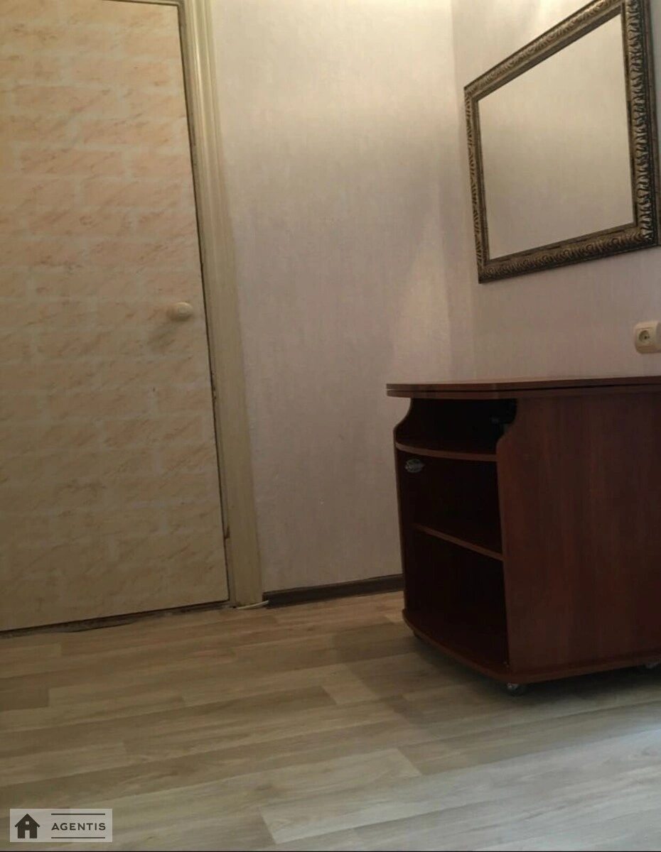 Apartment for rent 1 room, 35 m², 16th fl./16 floors. 1, Obolonska 1, Kyiv. 