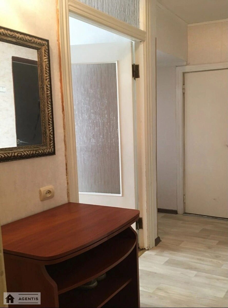 Apartment for rent 1 room, 35 m², 16th fl./16 floors. 1, Obolonska 1, Kyiv. 