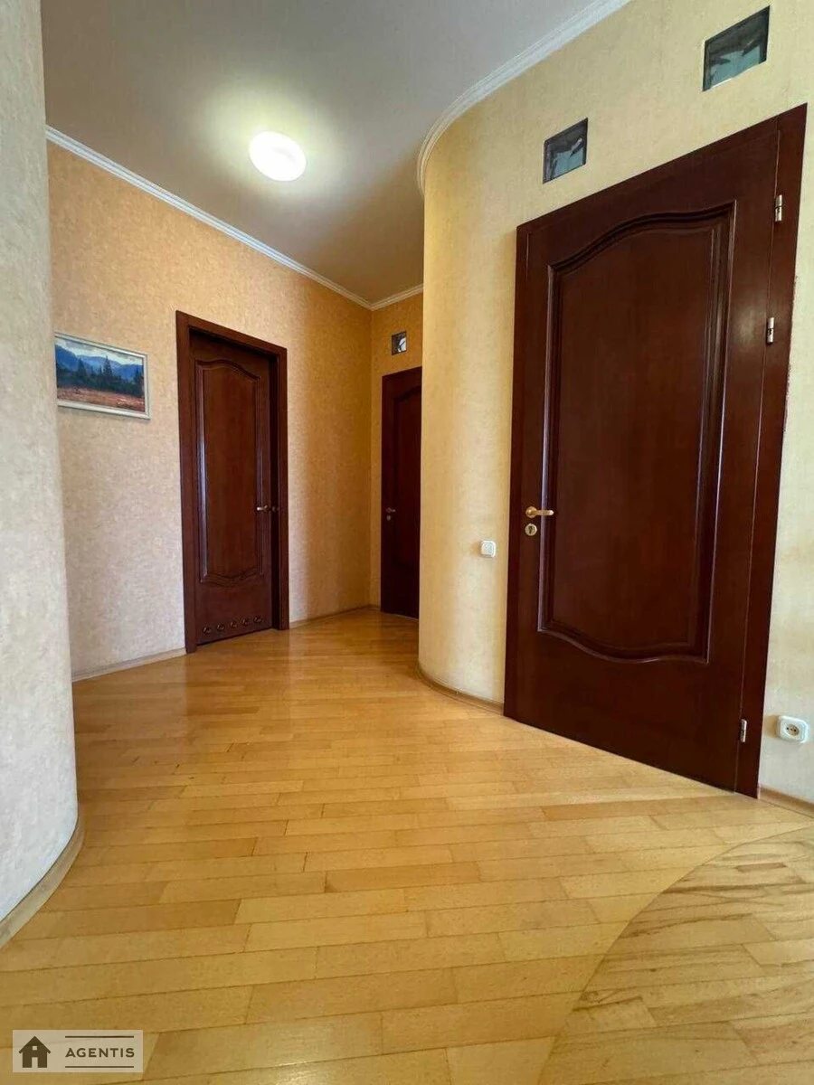 Сдам квартиру 2 комнаты, 100 m², 11 эт./18 этажей. 13, Дмитриевская 13, Киев. 