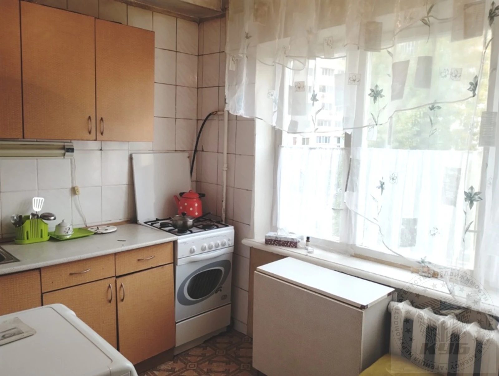 Продаж квартири 2 кімнати, 47 m², 4 пов./5 поверхів. 40, Гарматна 40, Київ. 