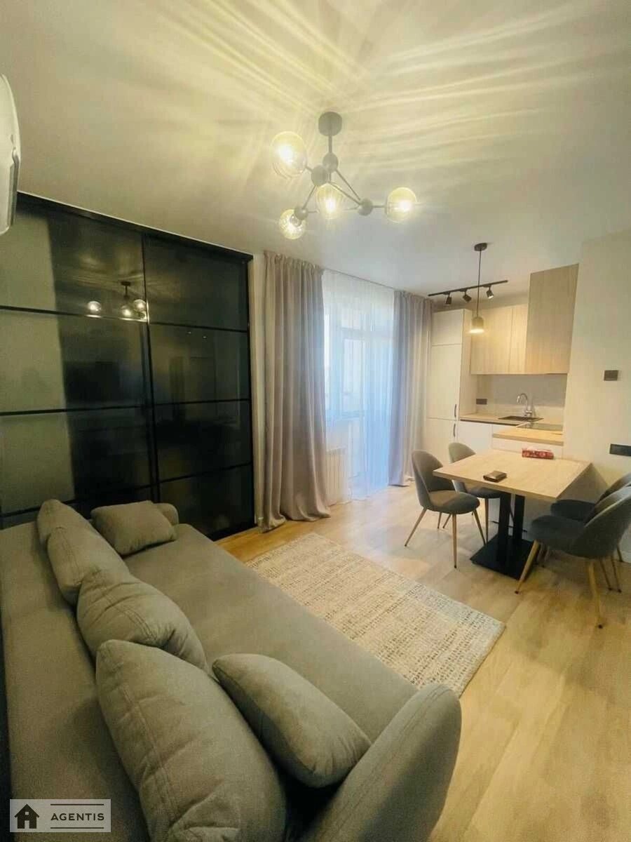 Сдам квартиру 2 комнаты, 58 m², 3 эт./23 этажа. 13, Демиевская 13, Киев. 