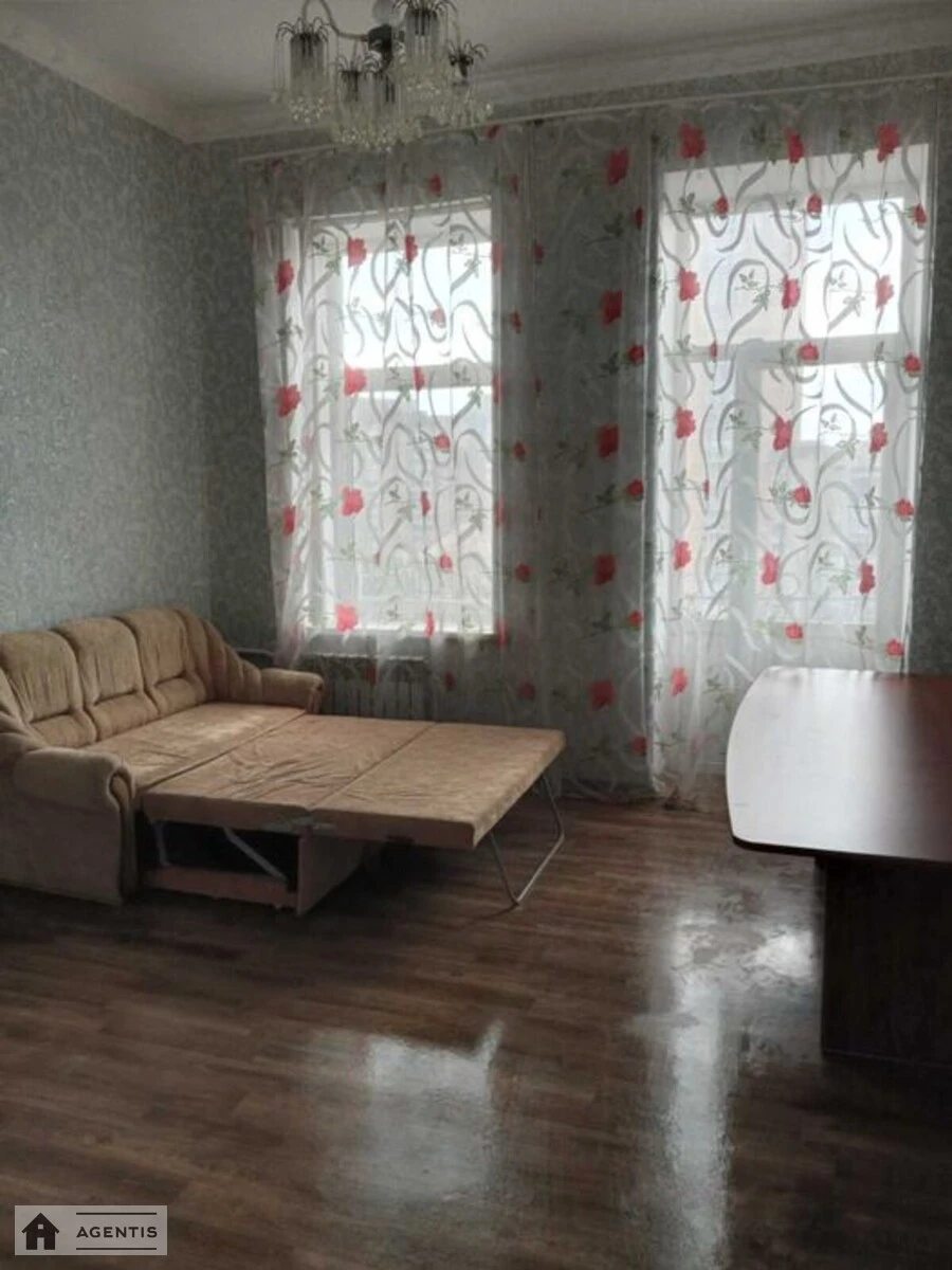 Apartment for rent 2 rooms, 60 m², 4th fl./5 floors. 84, Sichovyh Strliltsiv 84, Kyiv. 