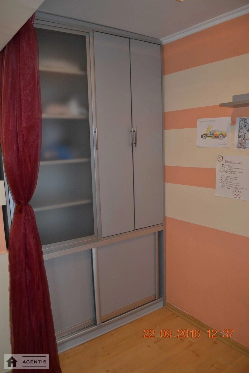 Здам квартиру 1 кімната, 38 m², 6 пов./9 поверхів. 7, Мілютенка 7, Київ. 