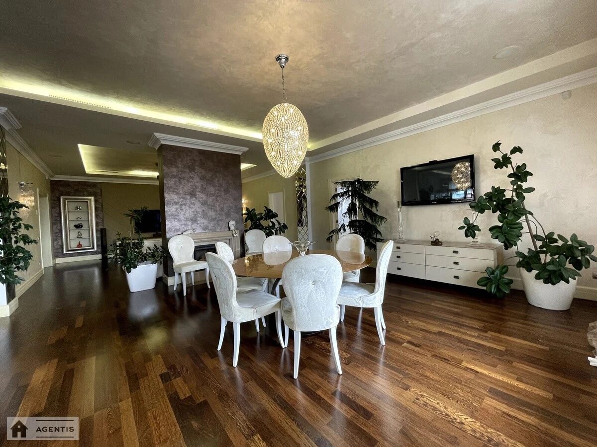 Apartment for rent 3 rooms, 256 m², 2nd fl./5 floors. 13, Dmytra Hodzenka vul. Hlazunova, Kyiv. 