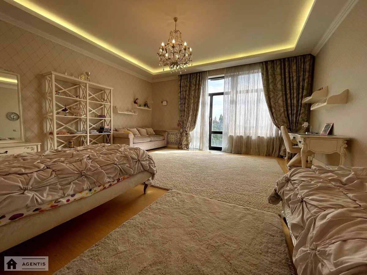 Apartment for rent 3 rooms, 256 m², 2nd fl./5 floors. 13, Dmytra Hodzenka vul. Hlazunova, Kyiv. 