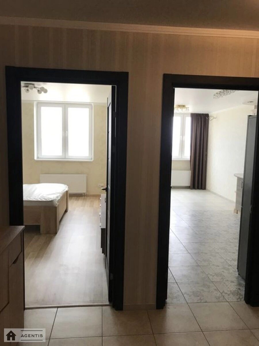 Сдам квартиру 1 комната, 49 m², 19 эт./25 этажей. 15, Соломії Крушельницької вул., Киев. 