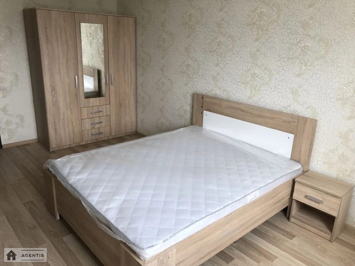 Сдам квартиру 1 комната, 49 m², 19 эт./25 этажей. 15, Соломії Крушельницької вул., Киев. 