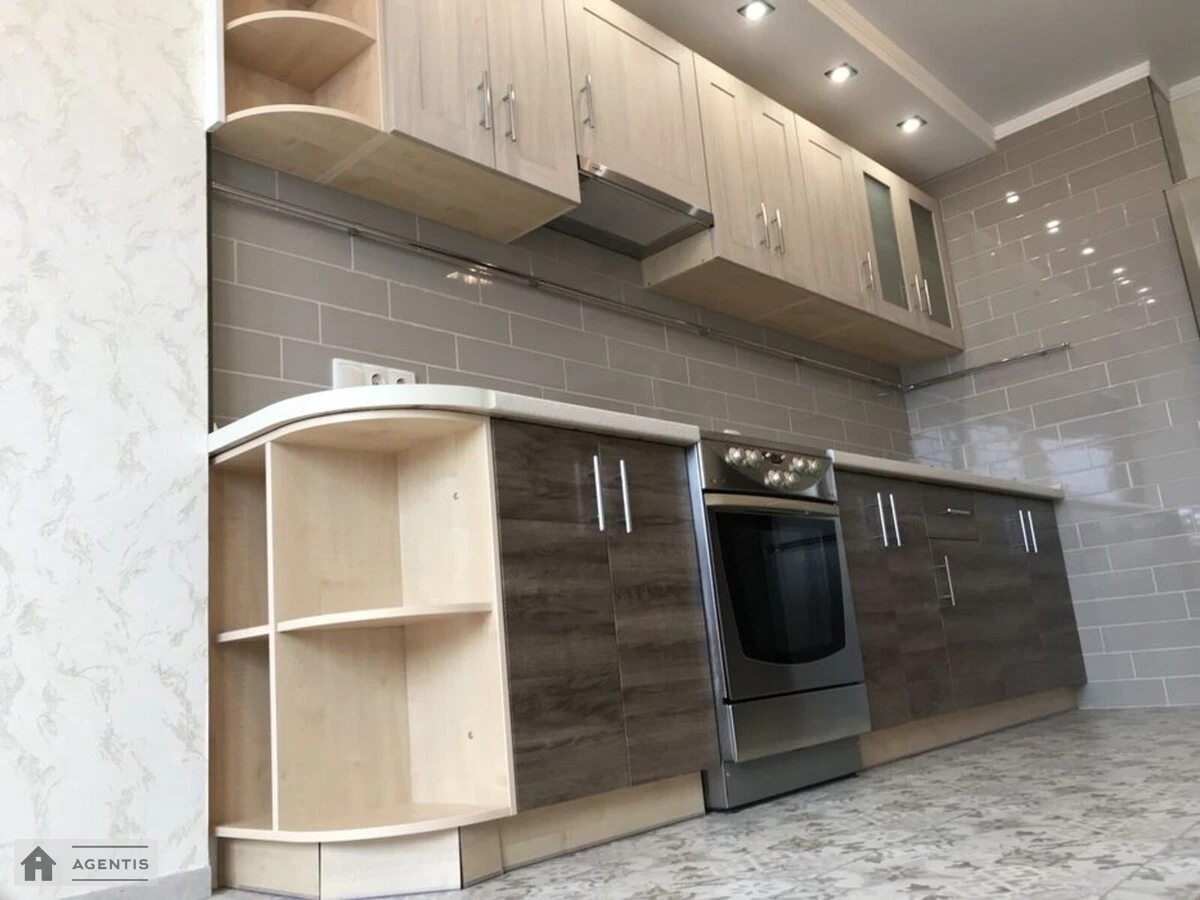 Сдам квартиру 1 комната, 49 m², 19 эт./25 этажей. 15, Соломії Крушельницької вул., Киев. 