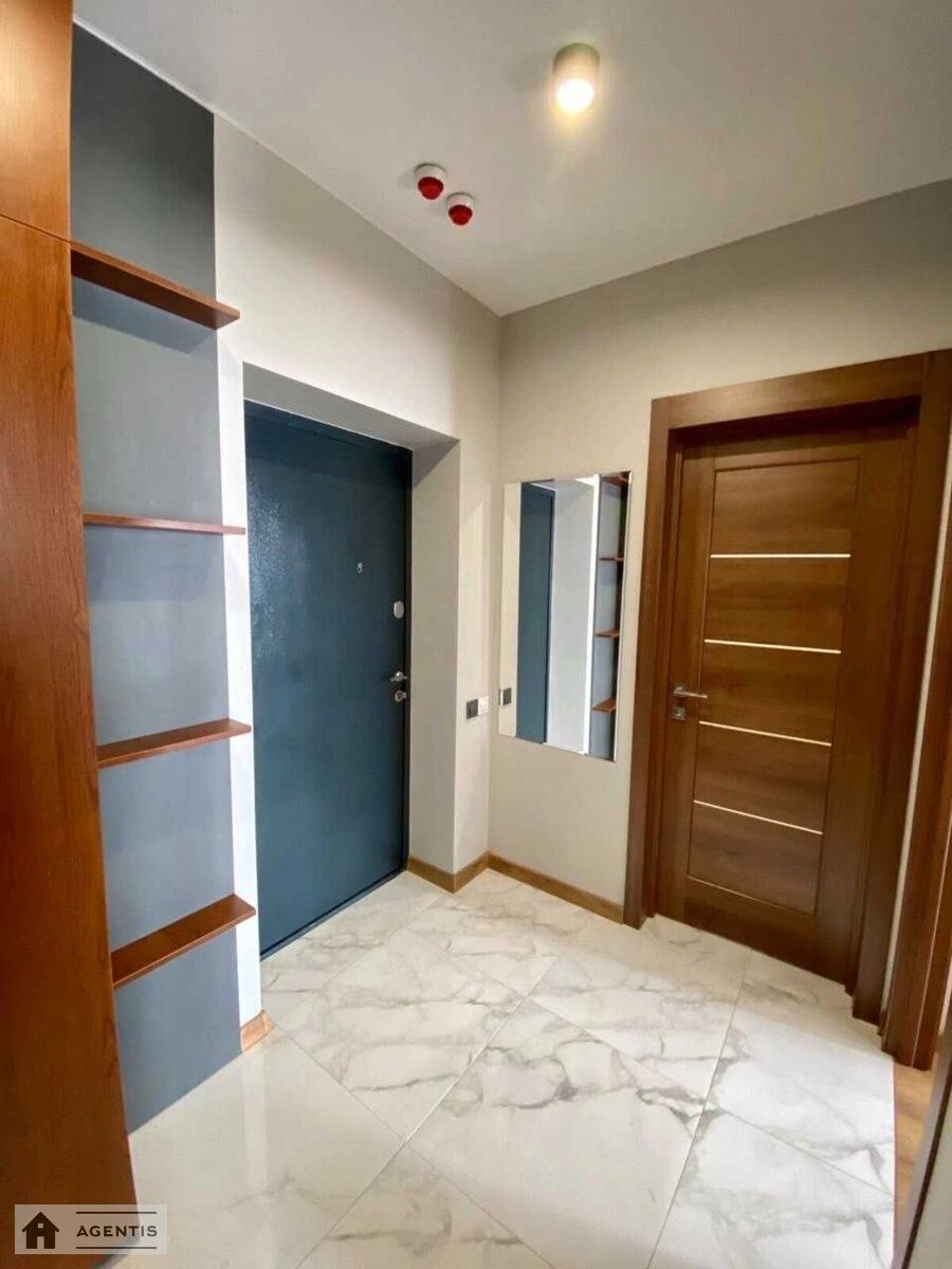 Сдам квартиру 1 комната, 42 m², 23 эт./25 этажей. 14, Нижнеключевая 14, Киев. 