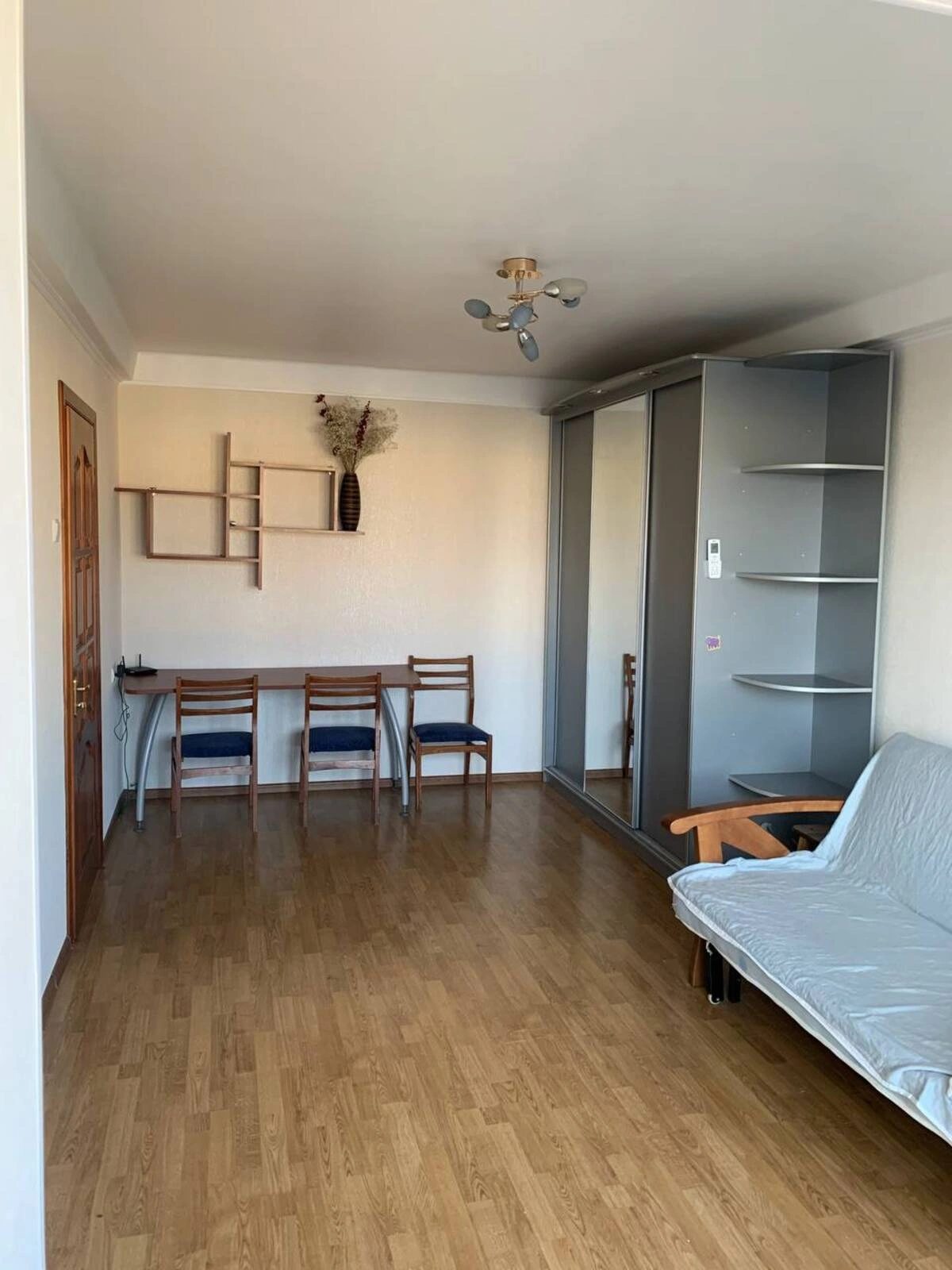 Сдам квартиру 1 комната, 36 m², 9 эт./9 этажей. 6, Левка Лукяненка вул. (Маршала Тимошенка), Киев. 