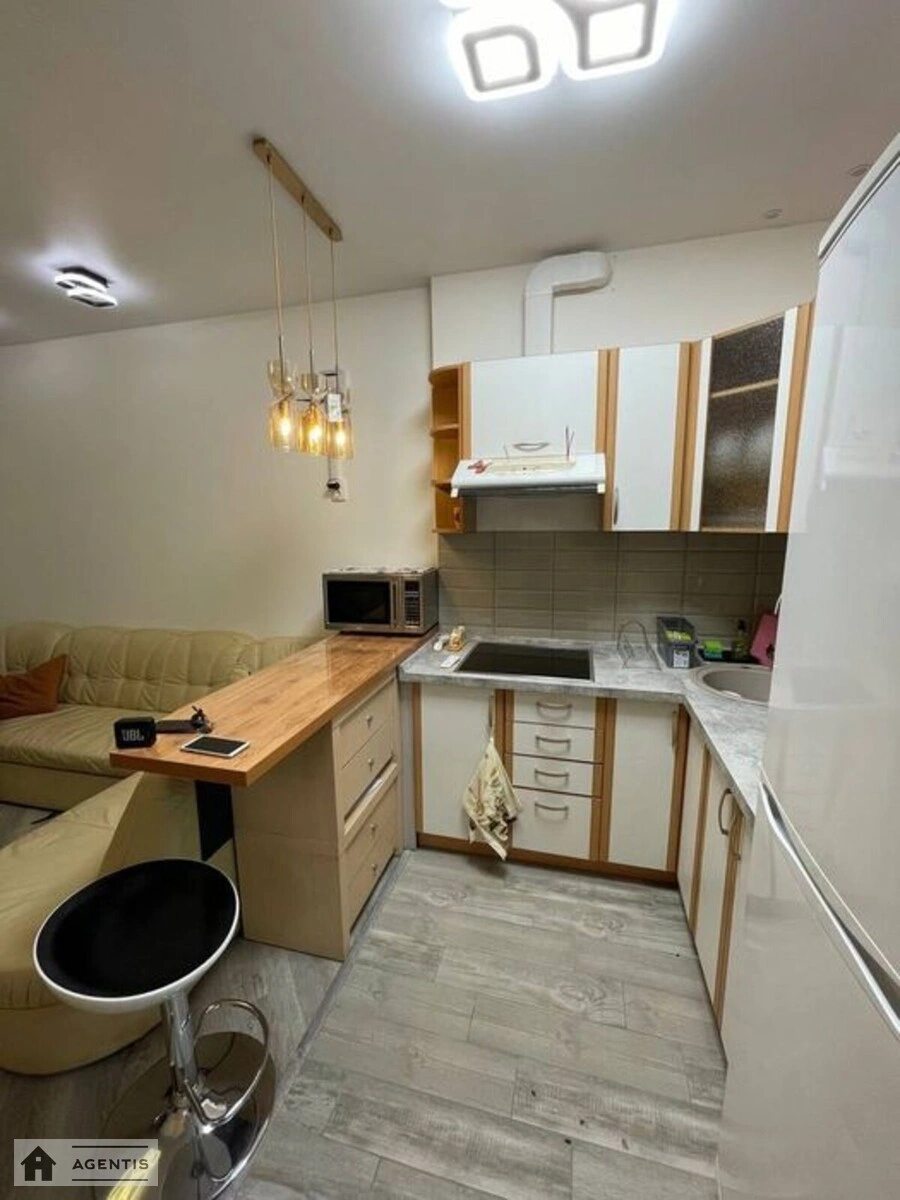 Здам квартиру 1 кімната, 37 m², 9 пов./25 поверхів. Каховська, Київ. 