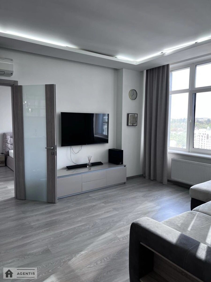 Apartment for rent 3 rooms, 90 m², 16th fl./18 floors. 16, Andriya Verkhohlyada vul. Mykhayla Drahomirova, Kyiv. 