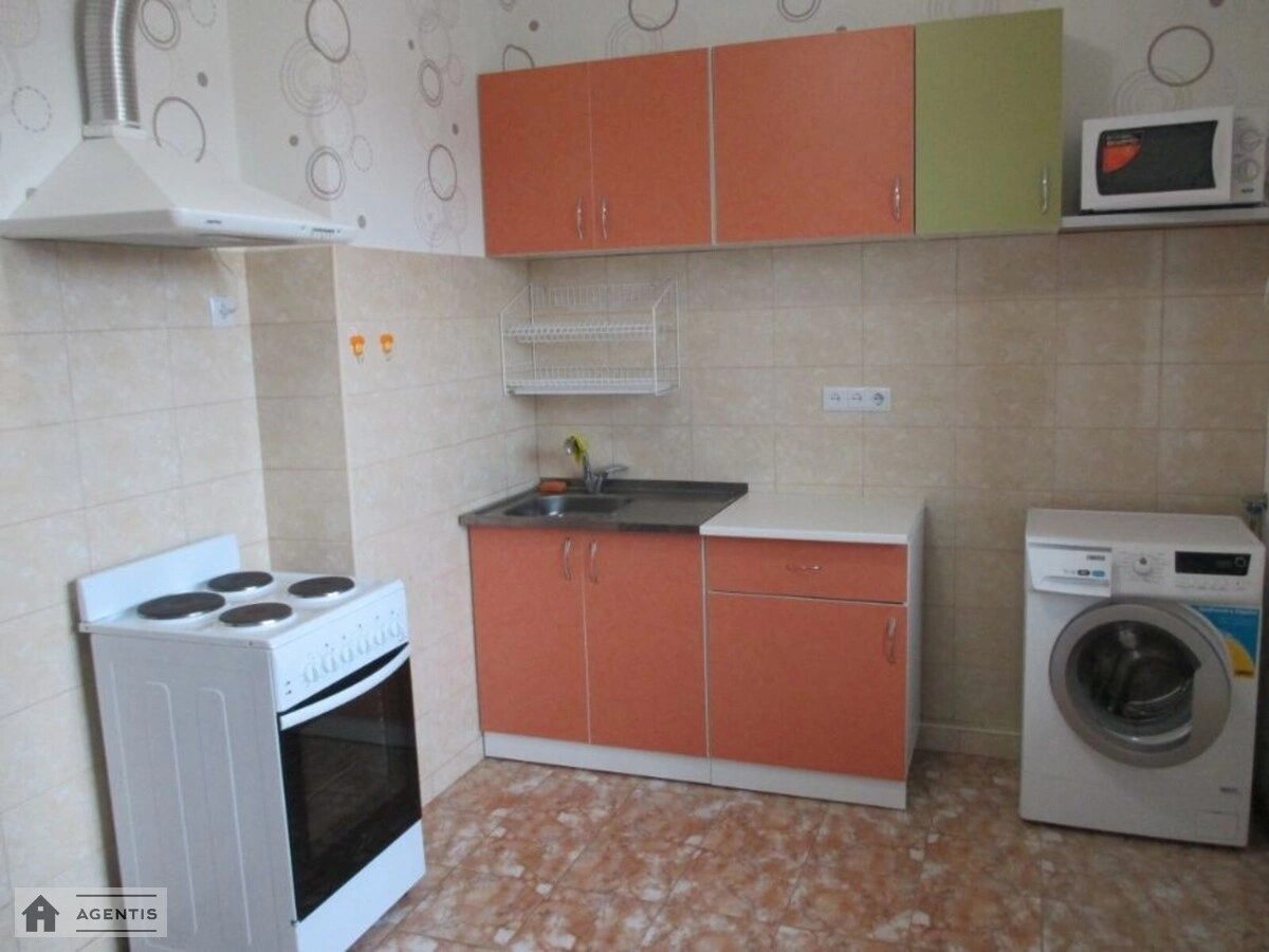 Здам квартиру 1 кімната, 46 m², 7 пов./25 поверхів. Нижньоключова, Київ. 