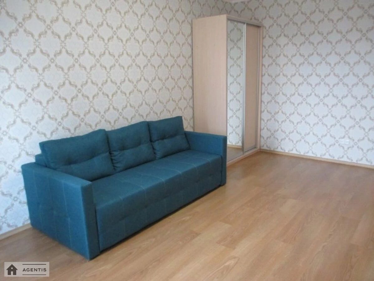 Apartment for rent 1 room, 46 m², 7th fl./25 floors. Nyzhnyokluchova, Kyiv. 