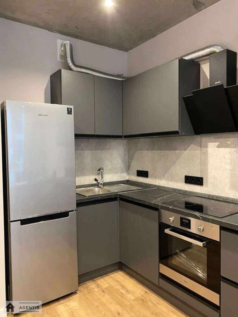 Сдам квартиру 2 комнаты, 47 m², 23 эт./25 этажей. 128, Кам‘янська , Киев. 