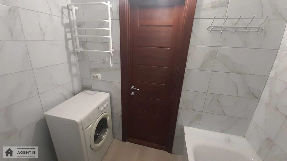 Здам квартиру 1 кімната, 50 m², 18 пов./25 поверхів. 2, Винграновского , Київ. 