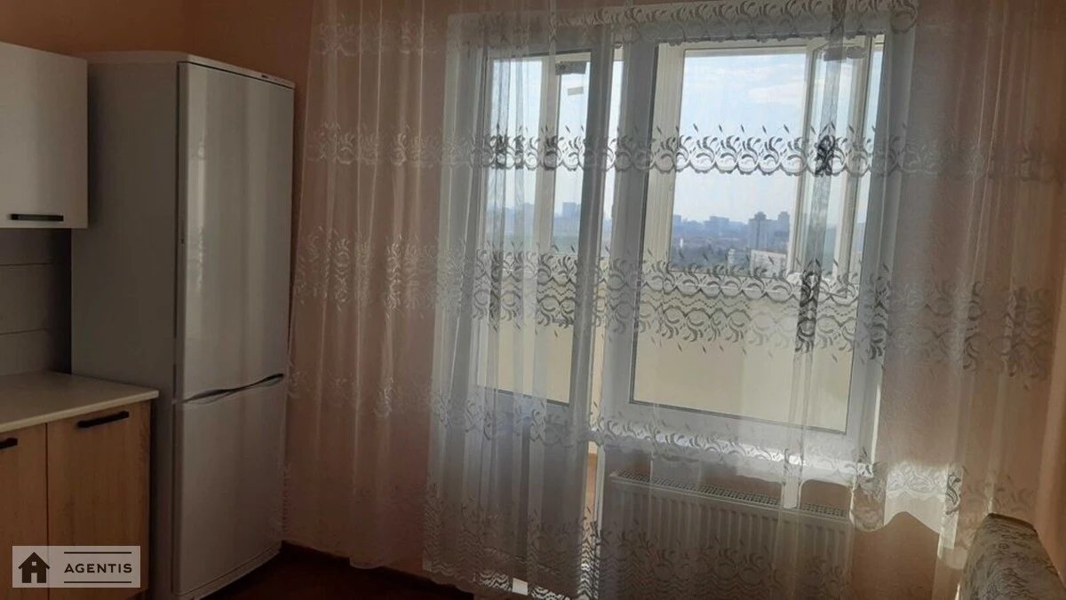 Apartment for rent 1 room, 50 m², 18th fl./25 floors. 2, Vynhranovskoho , Kyiv. 