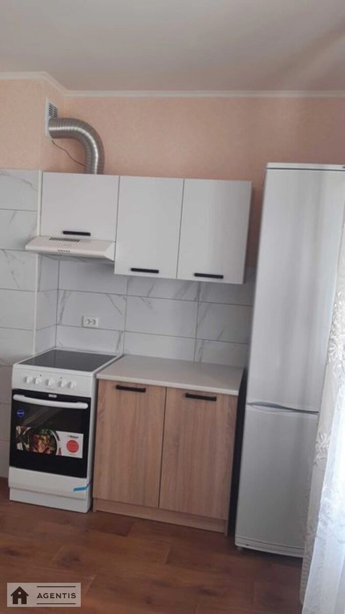 Сдам квартиру 1 комната, 50 m², 18 эт./25 этажей. 2, Винграновского , Киев. 