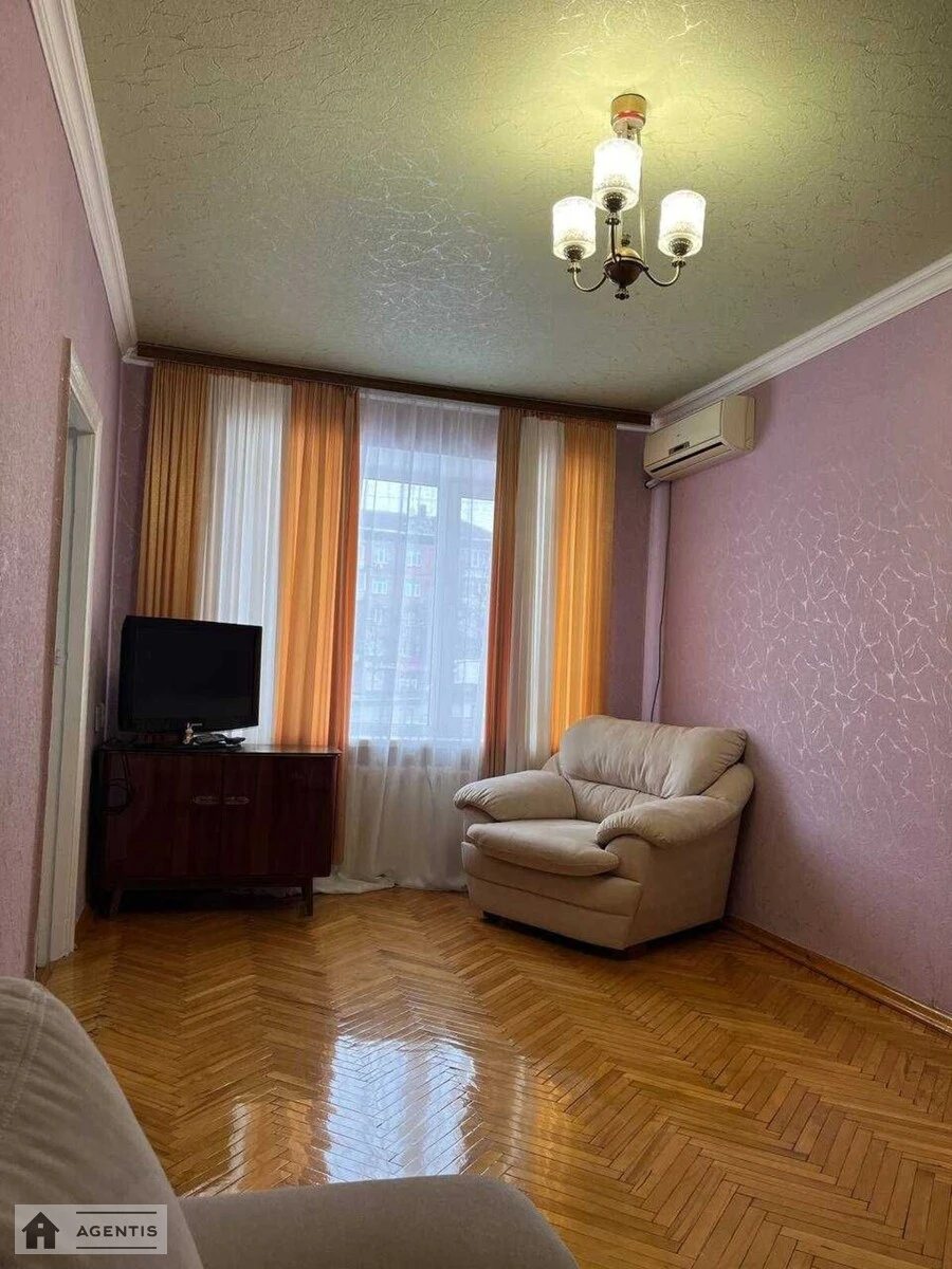 Apartment for rent 2 rooms, 45 m², 2nd fl./5 floors. 8, Mykoly Mikhnovskoho bulv. Druzhby Narodiv, Kyiv. 