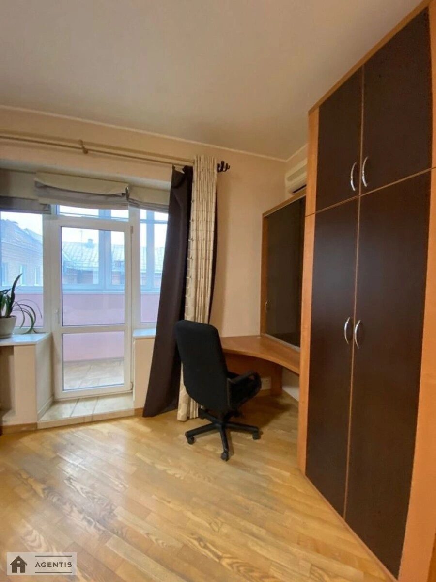 Здам квартиру 2 кімнати, 60 m², 5 пов./9 поверхів. Прорізна, Київ. 