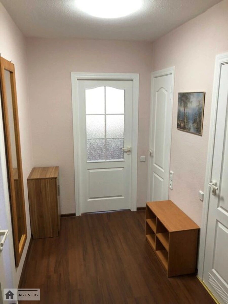 Apartment for rent 1 room, 40 m², 6th fl./10 floors. 37, Kazymyra Malevycha vul., Kyiv. 