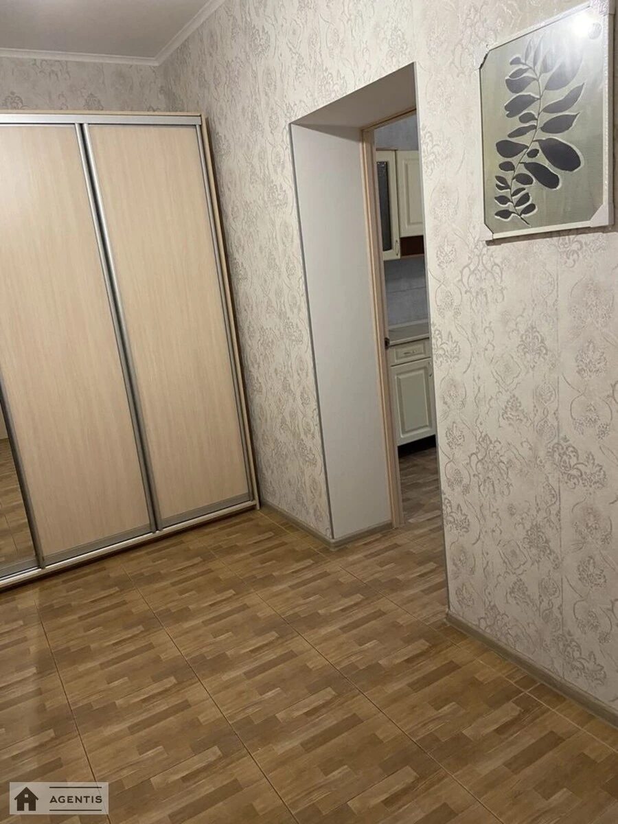 Apartment for rent 1 room, 50 m², 1st fl./5 floors. Amosova , Sofiyivska Borshchahivka. 