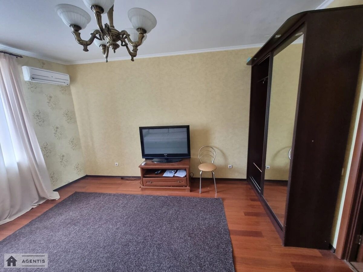 Apartment for rent 1 room, 56 m², 16th fl./16 floors. 5, Olevska 5, Kyiv. 