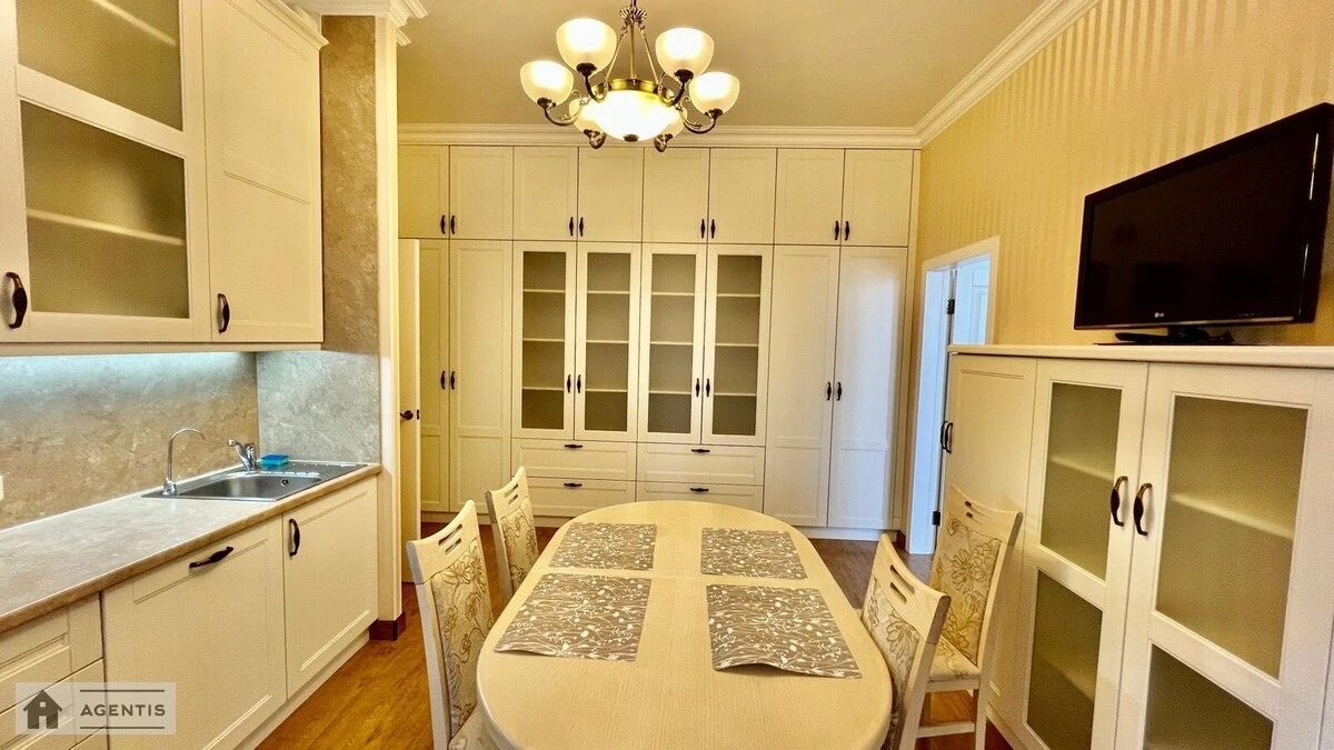 Сдам квартиру 2 комнаты, 75 m², 7 эт./25 этажей. 7, Леси Украинки 7, Киев. 