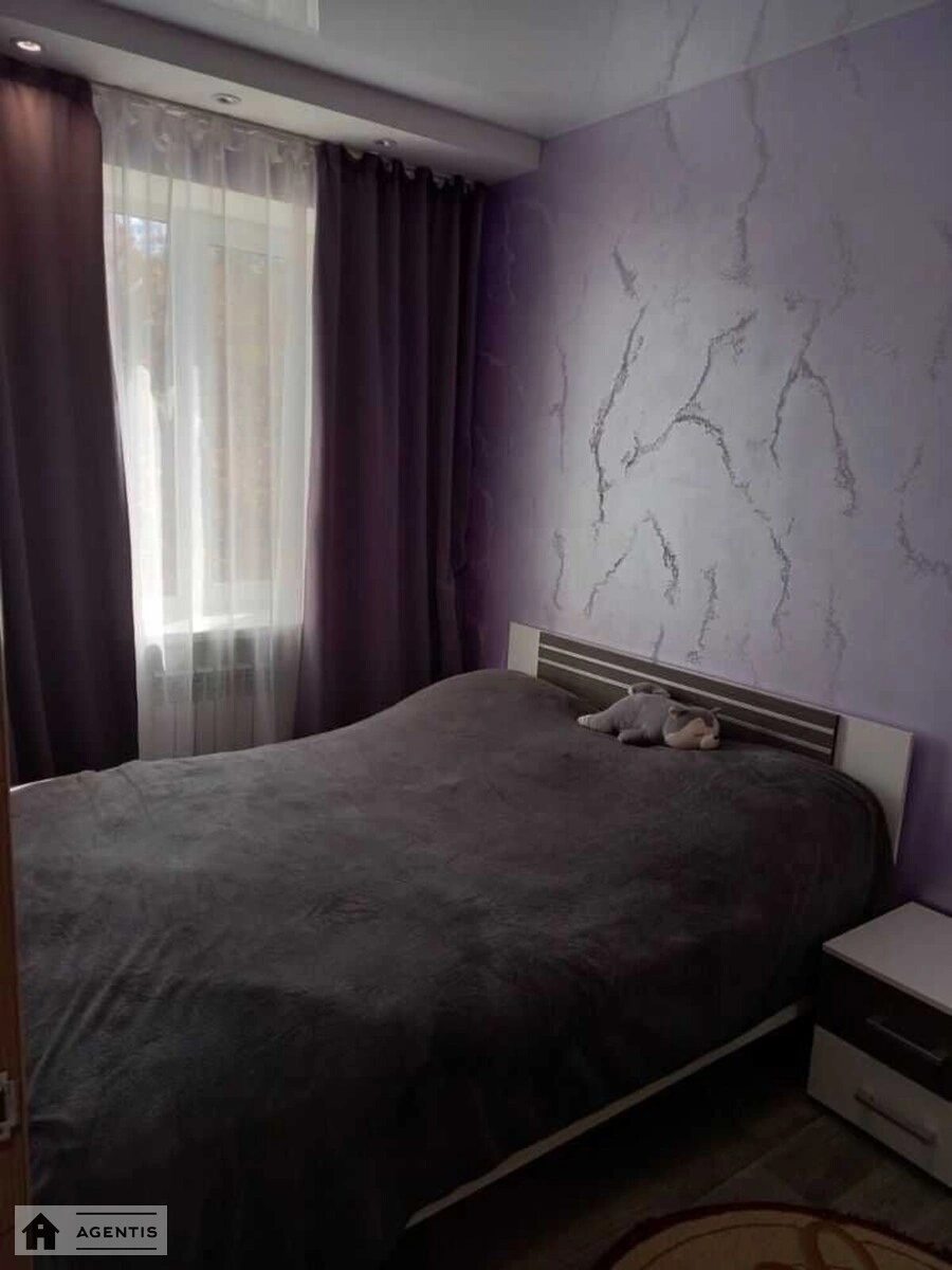 Apartment for rent 2 rooms, 47 m², 3rd fl./9 floors. 8, Oleksandra Makhova vul. Zholudyeva, Kyiv. 