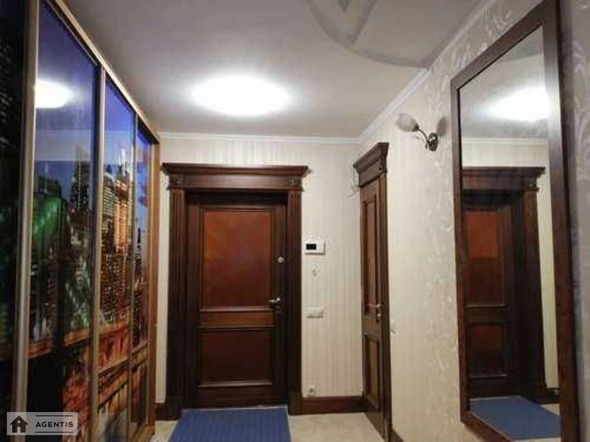 Apartment for rent 5 rooms, 200 m², 6th fl./24 floors. 4, Staronavodnitcka 4, Kyiv. 