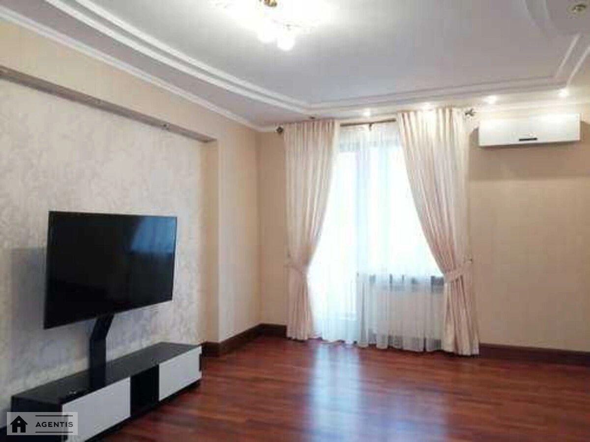 Apartment for rent 5 rooms, 200 m², 6th fl./24 floors. 4, Staronavodnitcka 4, Kyiv. 