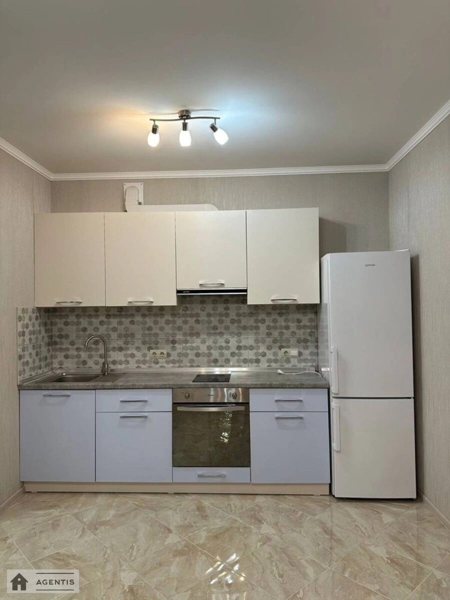 Сдам квартиру 1 комната, 41 m², 10 эт./25 этажей. Заречная 4, Киев. 