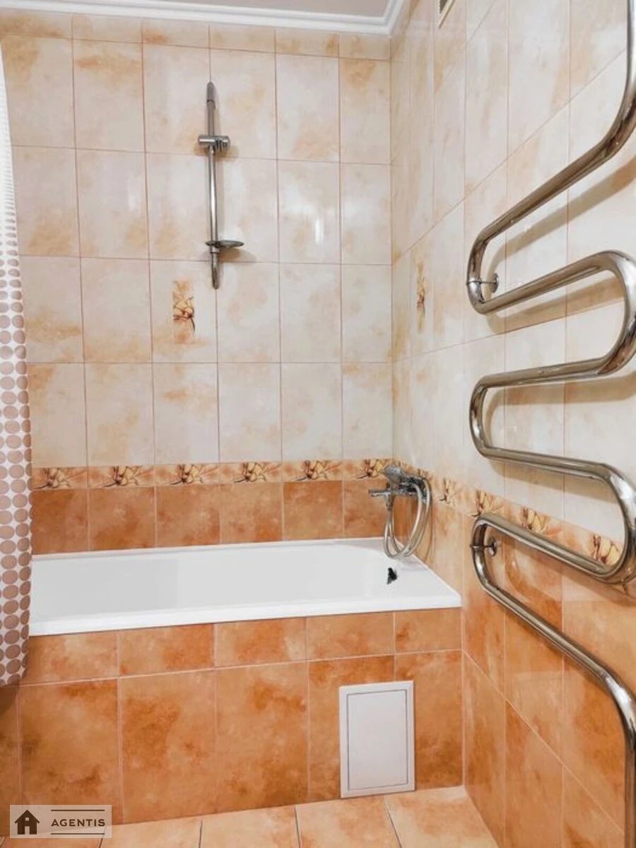 Здам квартиру 2 кімнати, 65 m², 17 пов./18 поверхів. 8, Михайла Гришка вул., Київ. 