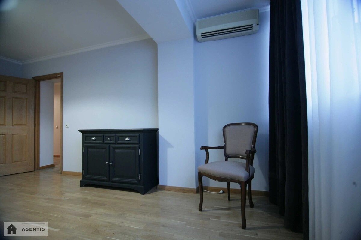 Apartment for rent 4 rooms, 199 m², 6th fl./17 floors. 91, Antonovycha vul. Horkoho, Kyiv. 