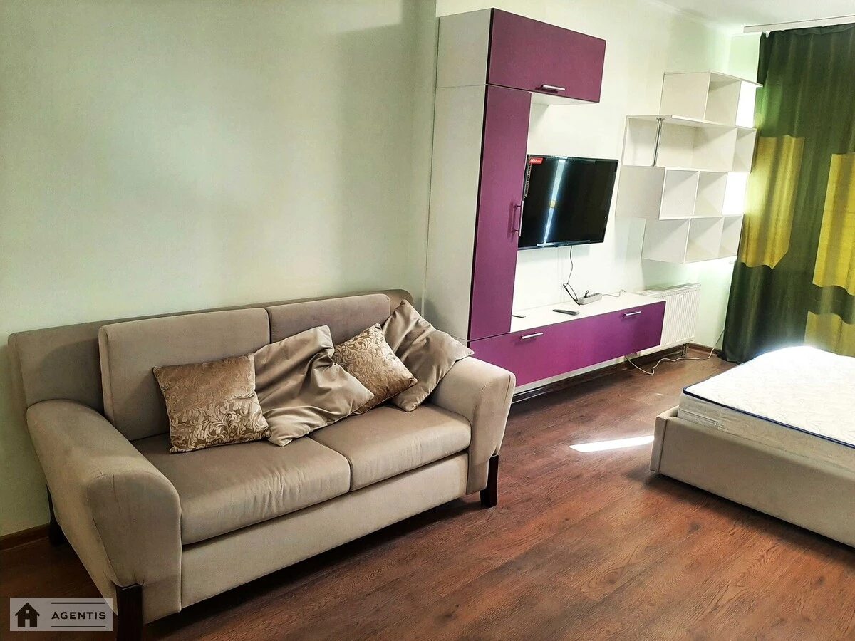 Apartment for rent 1 room, 33 m², 4th fl./36 floors. 5, Beresteyskyy prosp. Peremohy, Kyiv. 