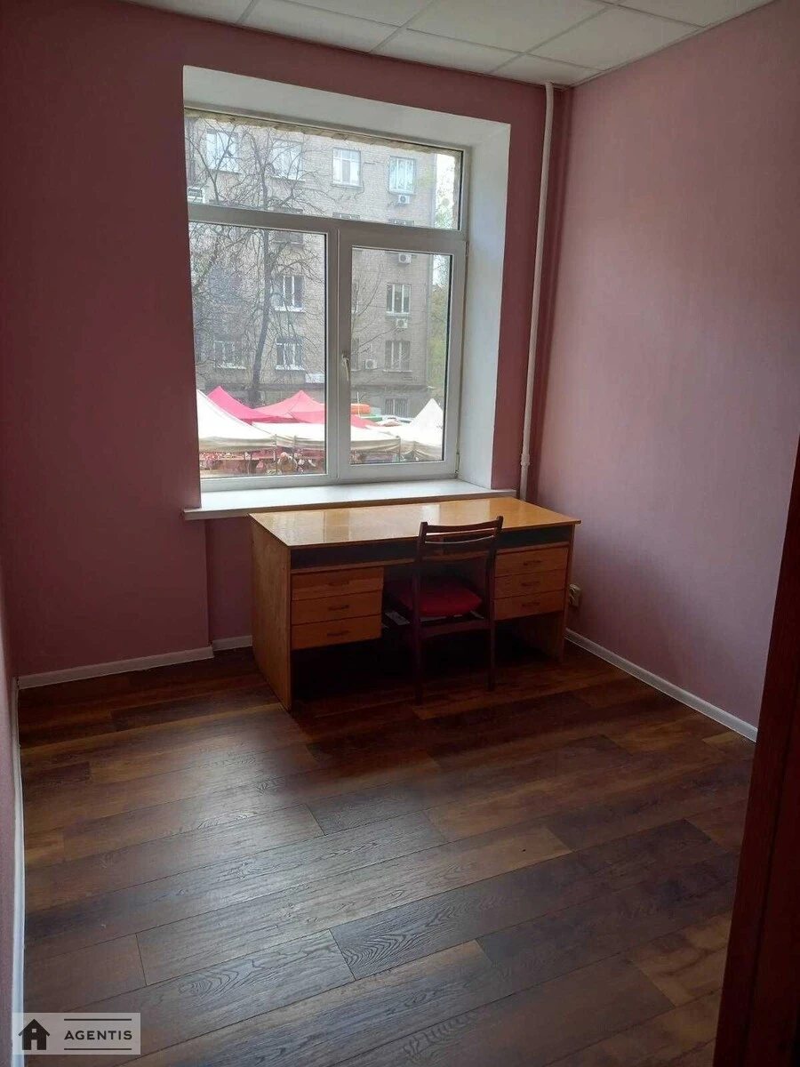 Apartment for rent 1 room, 30 m², 1st fl./5 floors. 39, Dzhona Makkeyna vul. Ivana Kudri, Kyiv. 