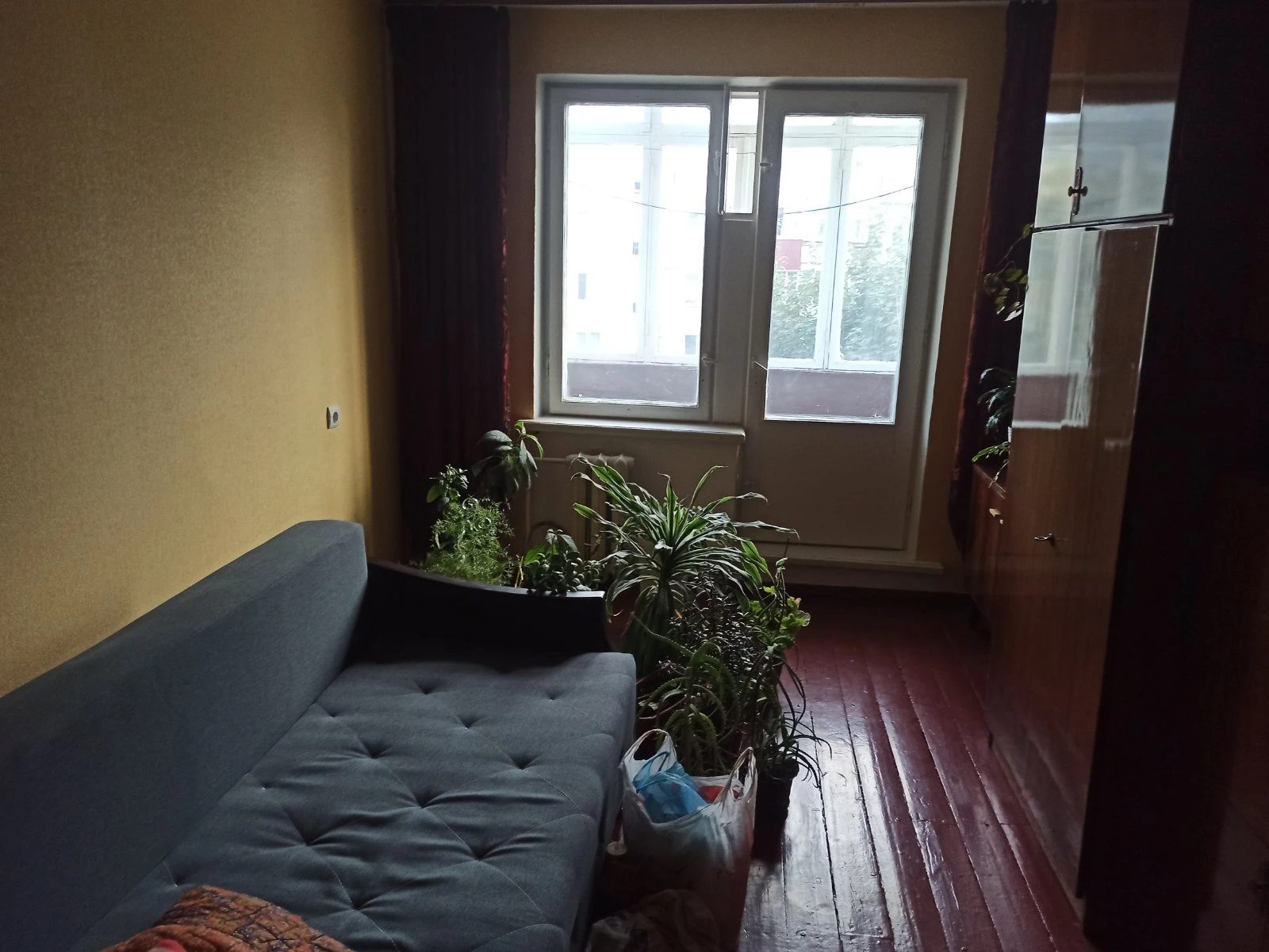 Apartments for sale 2 rooms, 48 m², 4th fl./5 floors. Popova, Khmelnytskyy. 