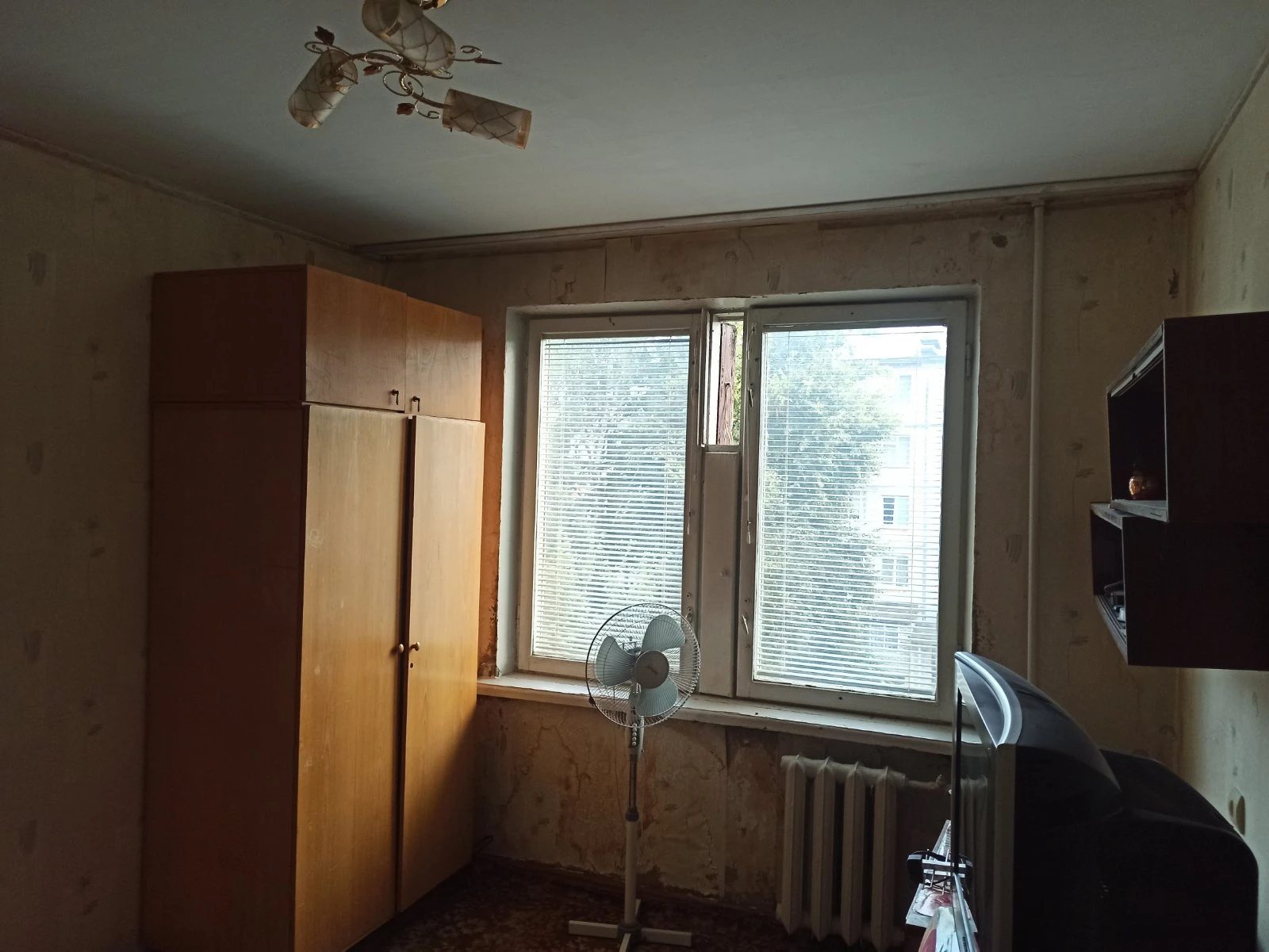 Продажа квартиры 2 комнаты, 48 m², 4 эт./5 этажей. Попова, Хмельницкий. 