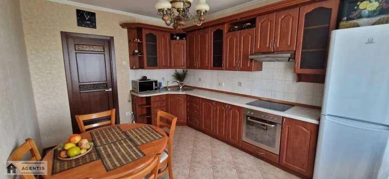 Apartment for rent 2 rooms, 65 m², 10th fl./16 floors. 19, Sosnytcka 19, Kyiv. 